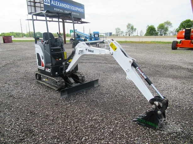 Second image of 2023 BOBCAT E20