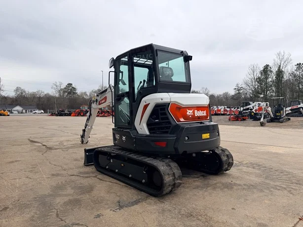 2026 BOBCAT E60