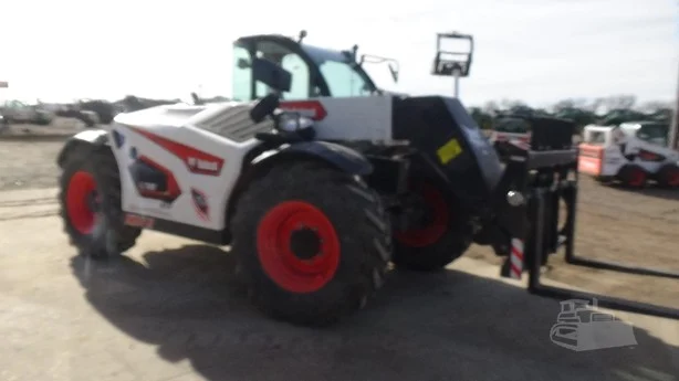 Second image of 2024 BOBCAT TL723