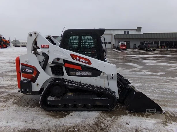 2025 BOBCAT T595