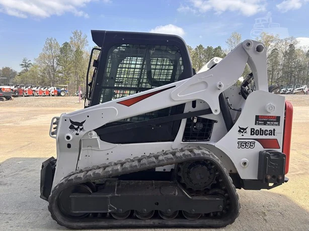Second image of 2020 BOBCAT T595